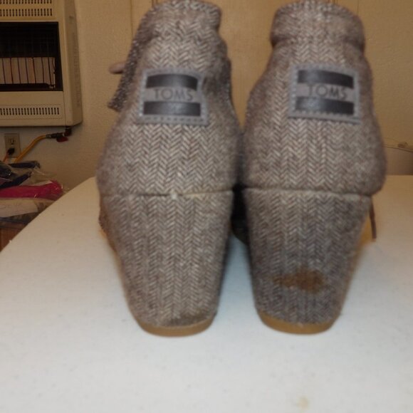 Toms Laced Wedge Sneaker Boots Sz 6M - Picture 2 of 9